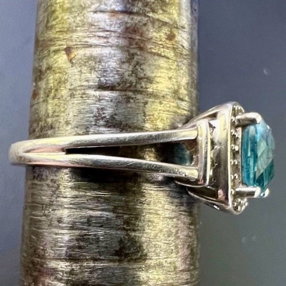 Masterpiece Sterling Silver Blue Topaz & Lab White Sapphire Halo Ring Size 7 - Picture 10 of 17